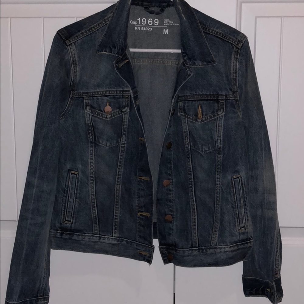 NWOT GAP Icon Denim Jacket